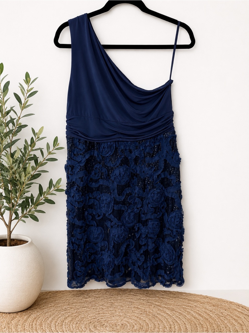 Valerie Bertinelli Navy One-Shoulder Floral Appliqué Cocktail Dress